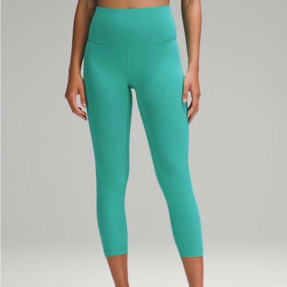 Lululemon Wunder Train High-Rise Crop 23” in Kelly Green